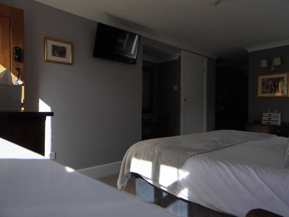 The Mill At Glynhir Bed and Breakfast Ammanford Exteriör bild